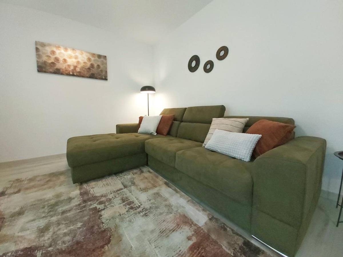 Green City Point Apartment Pula Exterior photo